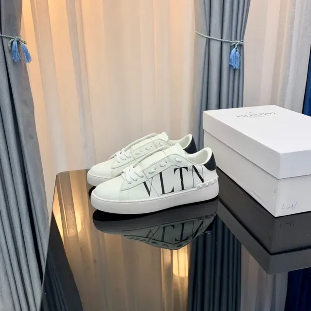 Valentino VLTN Tênis Lifestyle com Logo Branco 7