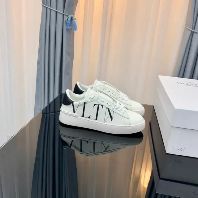 Valentino VLTN Tênis Lifestyle com Logo Branco 8