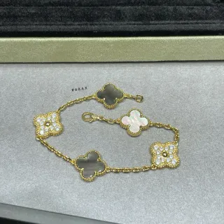 Van Cleef & Arpels Alhambra Gold White Chain Quatrefoil Clover Motifs Bracelet