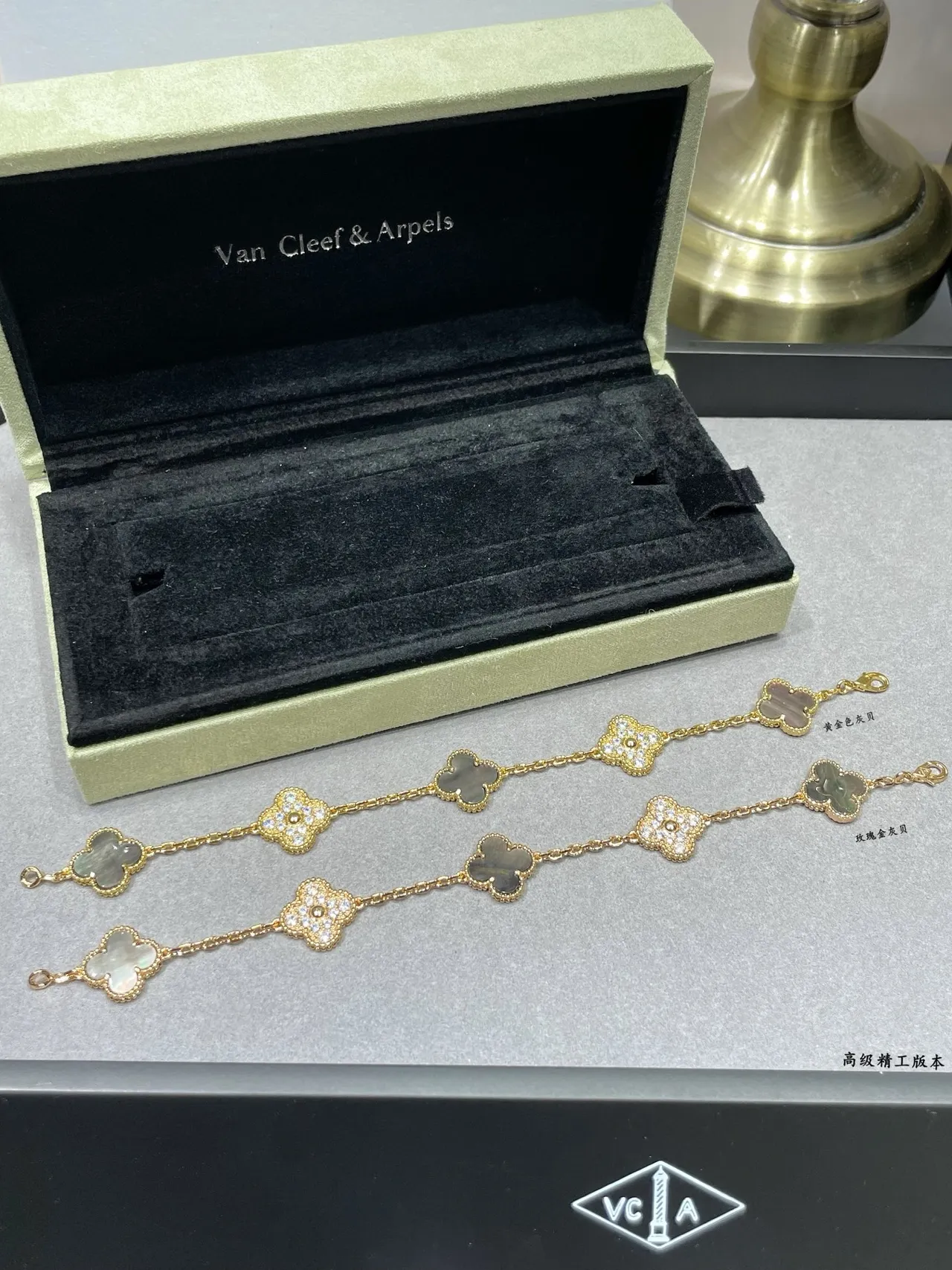 Van Cleef & Arpels Alhambra سلسلة ذهبية بيضاء نقشات تريفل أربعة أوراق سوار 6