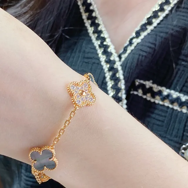 Van Cleef & Arpels Alhambra سلسلة ذهبية بيضاء نقشات تريفل أربعة أوراق سوار 9