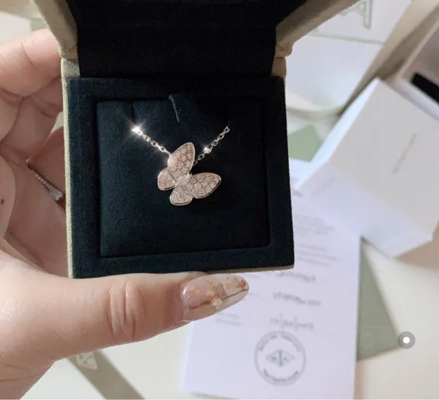 Van Cleef & Arpels Papillon Butterfly Pavé Diamond Necklace 4