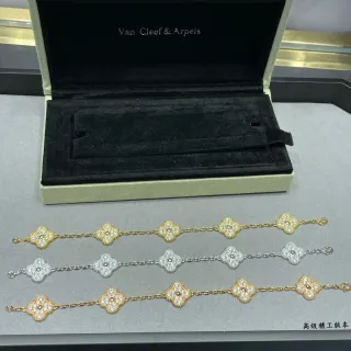 Van Cleef & Arpels Alhambra الكليل ذو الأوراق الأربعة Pavé سوار