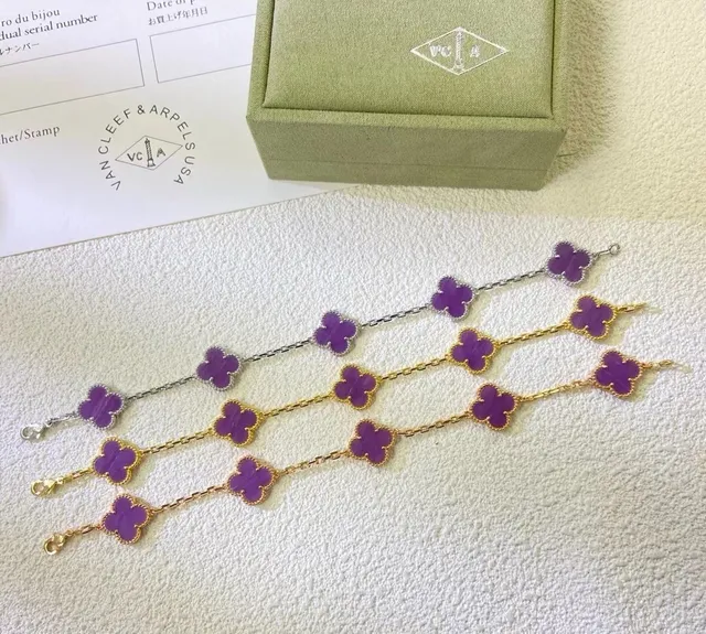 Van Cleef & Arpels Alhambra Pulseras de Esmalte Púrpura Trébol de Cuatro Hojas 2