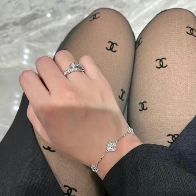 Van Cleef & Arpels Alhambra Six Motif Pavé Diamond Bracelet 2
