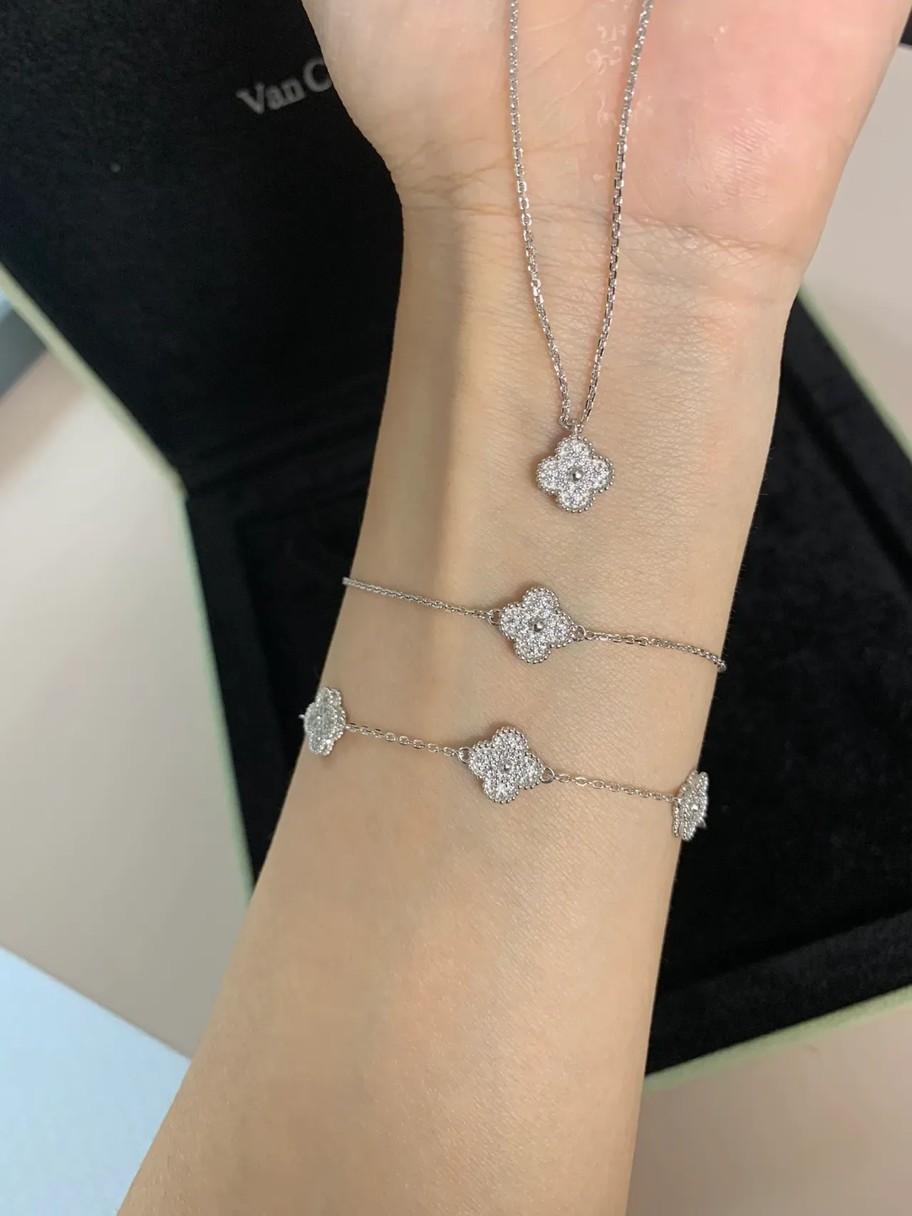 Van Cleef & Arpels Alhambra Six Motif Pavé Diamond Bracelet 5