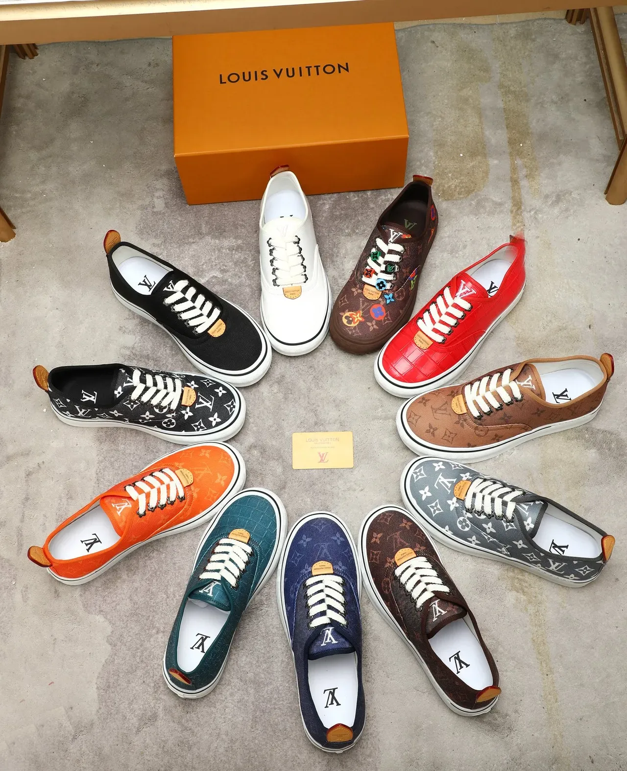 Vans Black White Canvas Upper Laces Lifestyle Sneakers 2