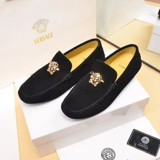Versace काला सोना स्यूड मेड्यूसा हेड हार्डवेयर लूफर