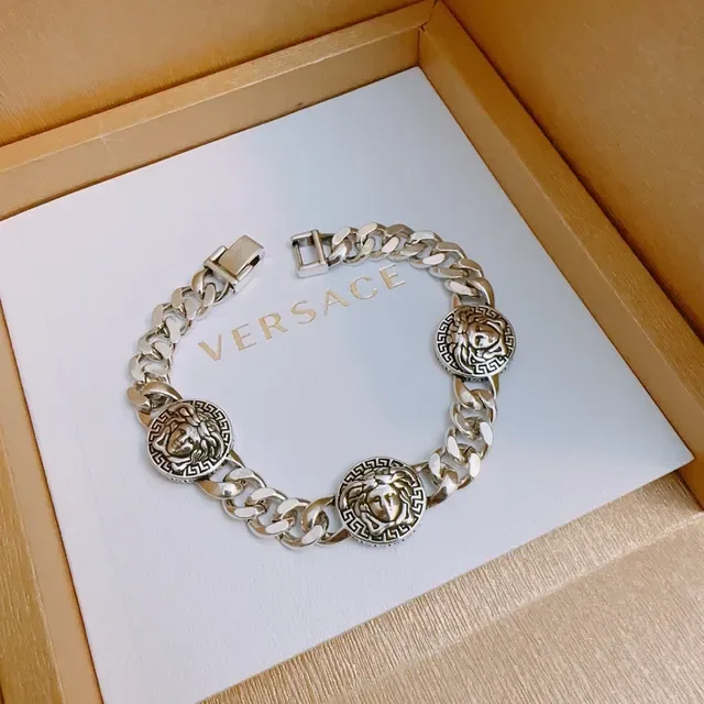 Versace Chain Reaction Medusa Head Silver-Tone Curb Chain Bracelet 8