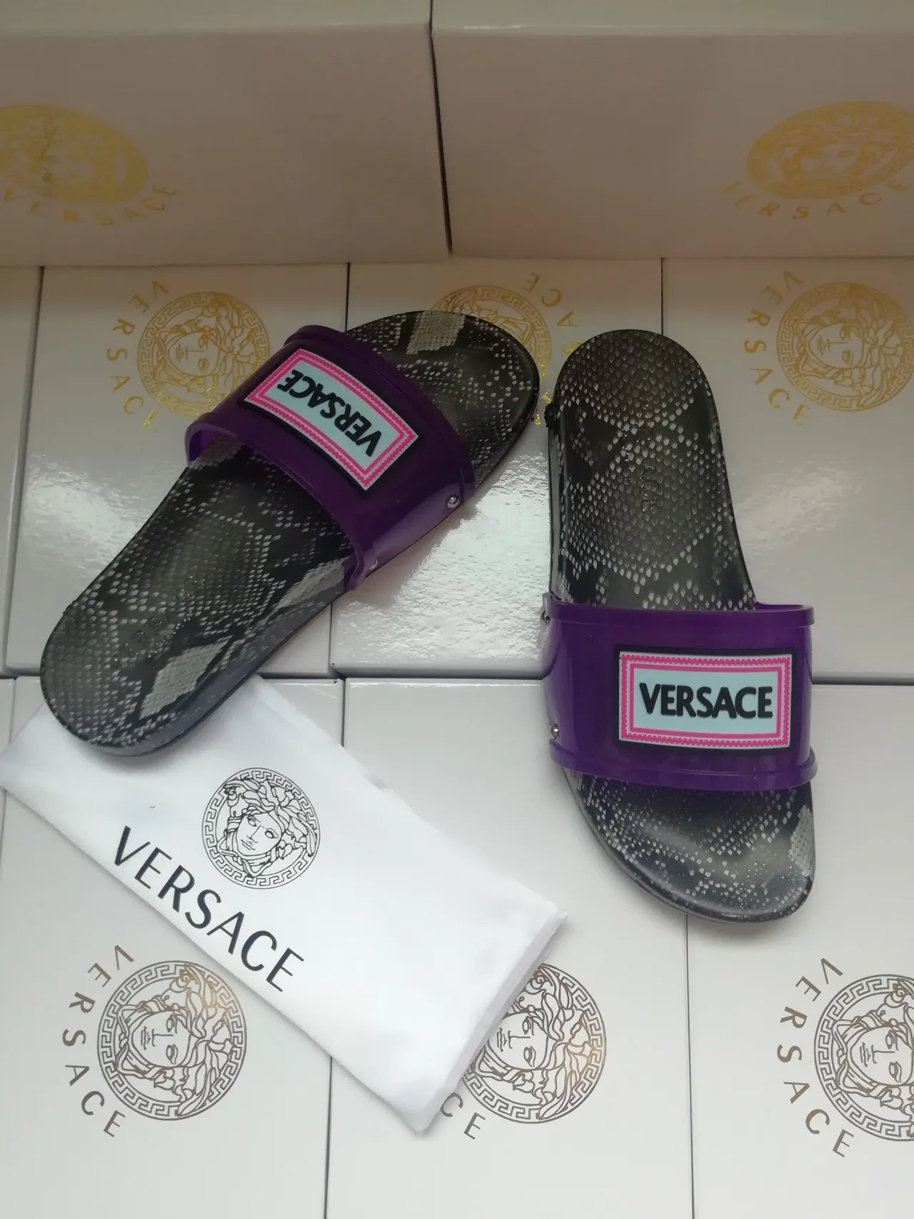Versace Chain Reaction طباعة جلد الثعبان بنفسجي سير نعال 4