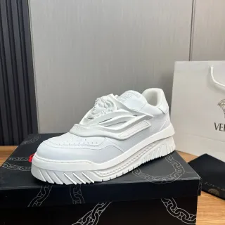 Versace Chain Reaction 白色厚底运动鞋