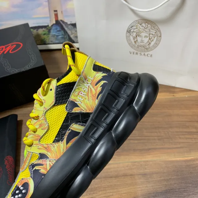 Versace Chain Reaction Sola Amarela Preta Impressão Gráfica Barroca Tênis Chunky 3