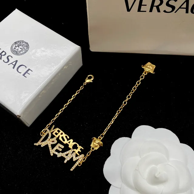 Versace Dream Gold सلسلة شفافة بافيه-كريستال نقش الحروف قلادة 4