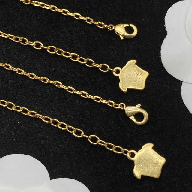 Versace Dream Gold सلسلة شفافة بافيه-كريستال نقش الحروف قلادة 8