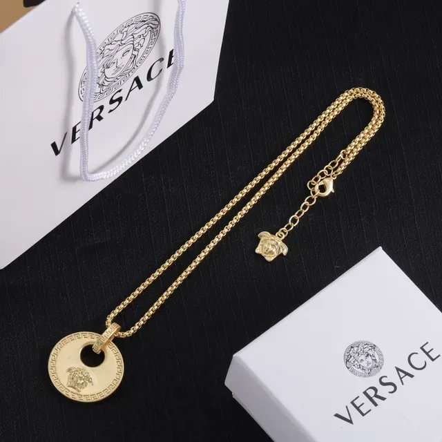 Versace Collier Chaîne Curb Chain Dorée Pendentif Méduse Circulaire 2