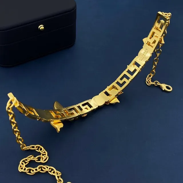 Collier Versace Chaîne Curb Or Multicolore Charm Papillon Émaillé 6