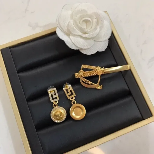 Versace Greca Medusa Boucles d'Oreilles Cristal Encrusté Or 4