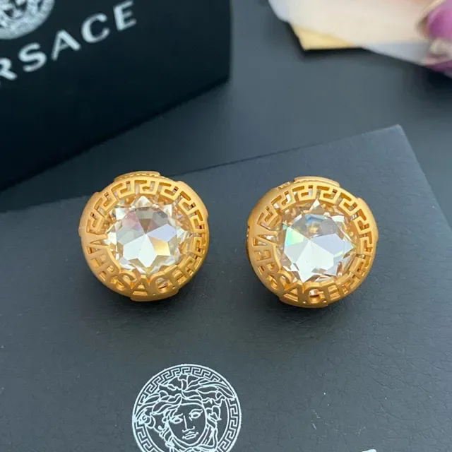 Versace Greca Odissea Brincos com Tachinhas de Cristal Dourado 3