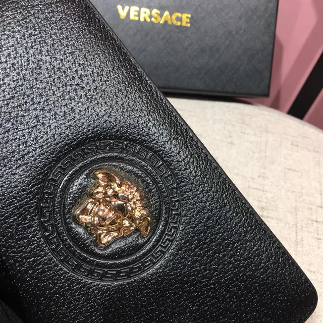 Versace Medusa Collection Cuero Negro Granulado Billetera Larga 4
