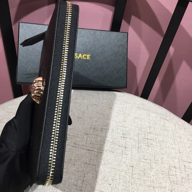 Versace Medusa Collection Cuero Negro Granulado Billetera Larga 5