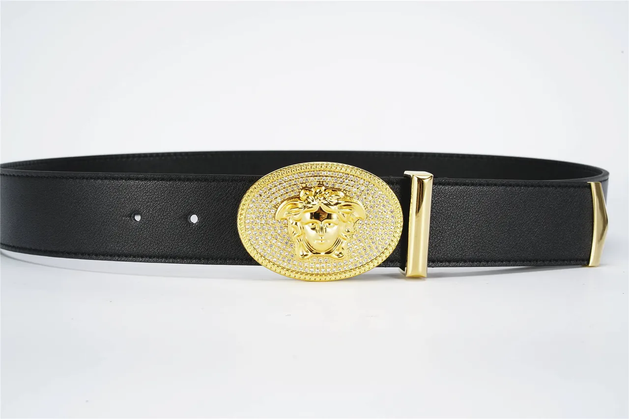 Versace Medusa com cristais fivela oval de ouro cinto de couro 8