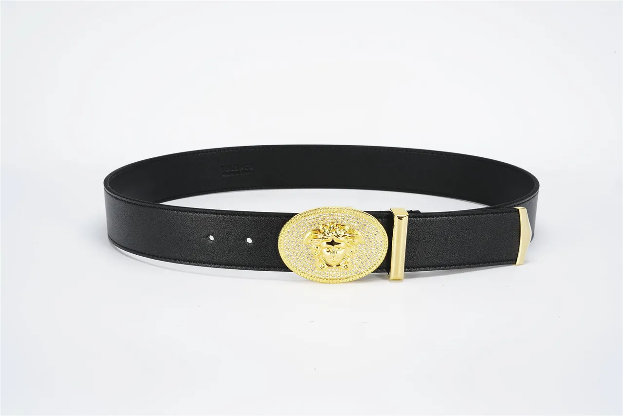 Versace Medusa com cristais fivela oval de ouro cinto de couro 9