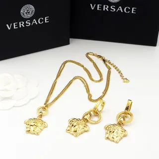 Versace Medusa सोने का सिर पेंडेंट धातु हार