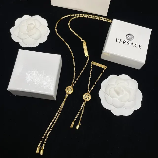 Versace Médusa Pendentif Chaîne Dorée Blanche Médaillon de Tête Collier 5