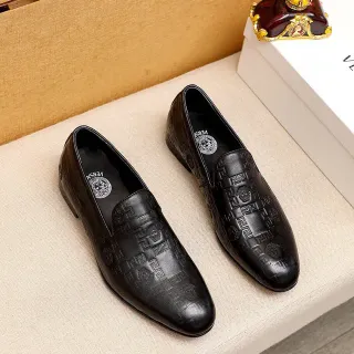 Versace Odissea काली उभरा हुआ Greca पैटर्न मेड्यूसा मोटिफ लोफर