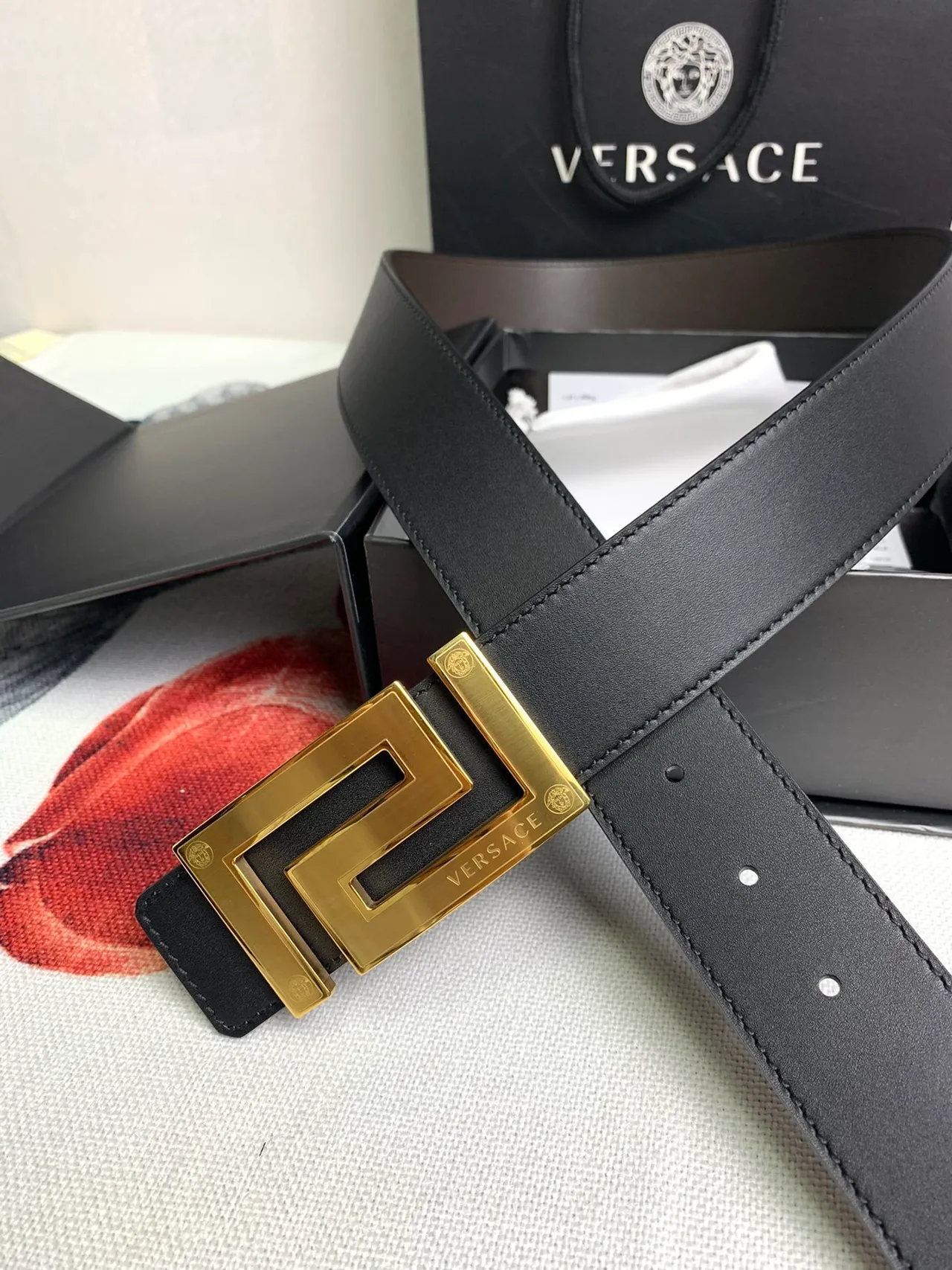 Versace Odissea Cinto de couro preto dourado suave geométrico Greca fivela 8