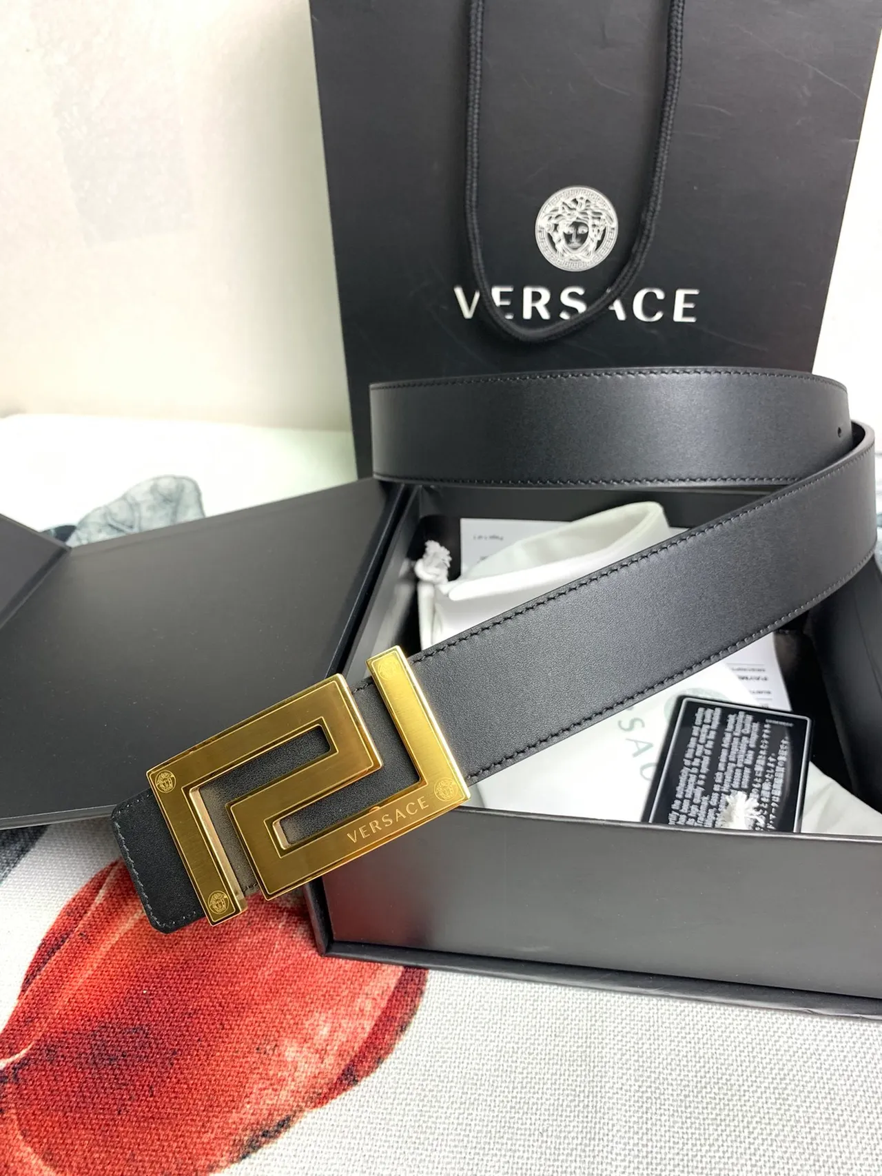 Versace Odissea Cinto de couro preto dourado suave geométrico Greca fivela 9