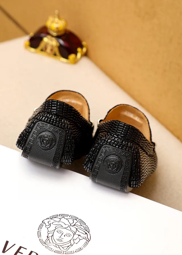 Versace Palazzo Loafer Cuir Noir à embossage crocodile Doré Tête de Méduse Mocassins 4
