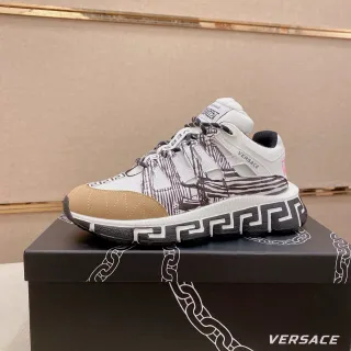 Versace सफेद भूरा ग्रीका सोल कीफॉब मोटिफ चंकी स्नीकर