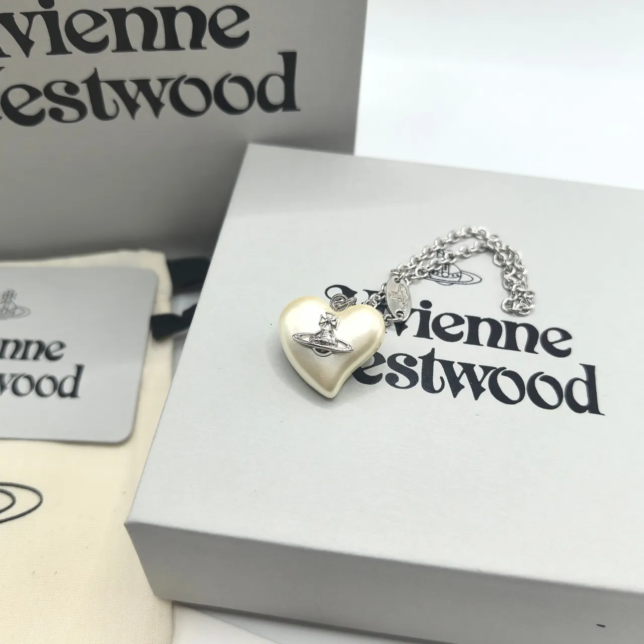 Vivienne Westwood Pingente de Orbe de Pérola em Forma de Coração 6