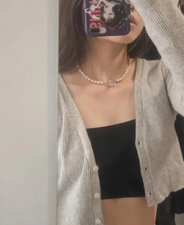 Vivienne Westwood Orb Necklace Beige Silver Pearl Strand Pendant Necklace 3