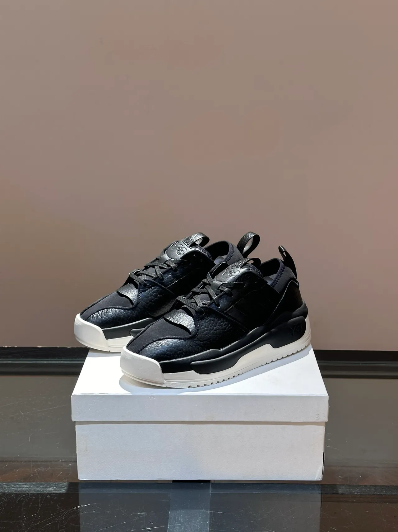 Y-3 Kaiwa Black White Textured Leather Upper Three-Stripe Side Panel Lifestyle Sneakers 5