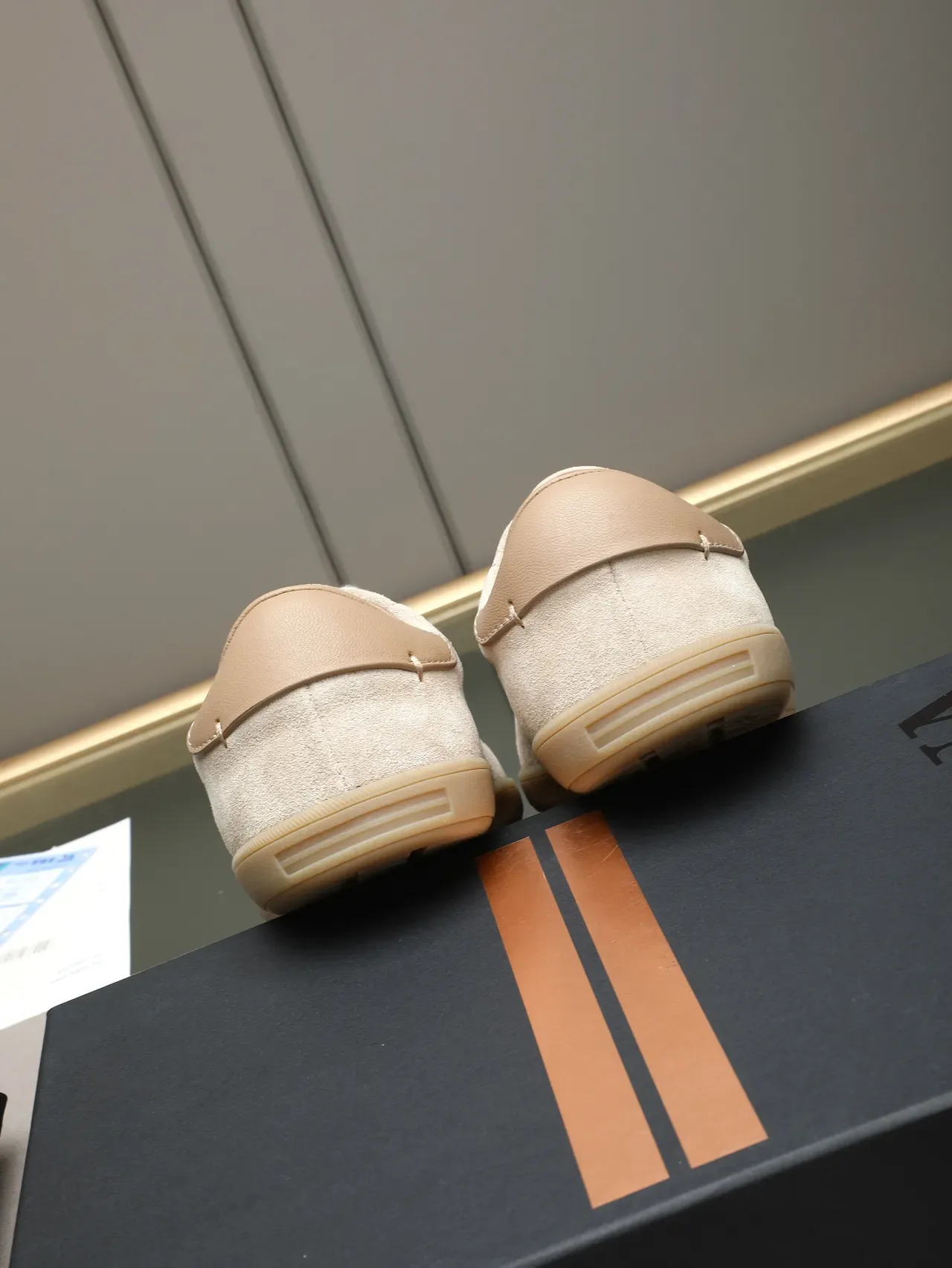 Zegna Beige Sneaker Minimaliste Lifestyle 3