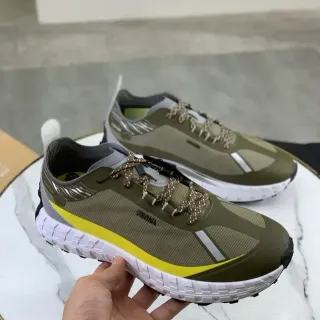 Zegna 橄榄绿和黄色生活方式运动鞋
