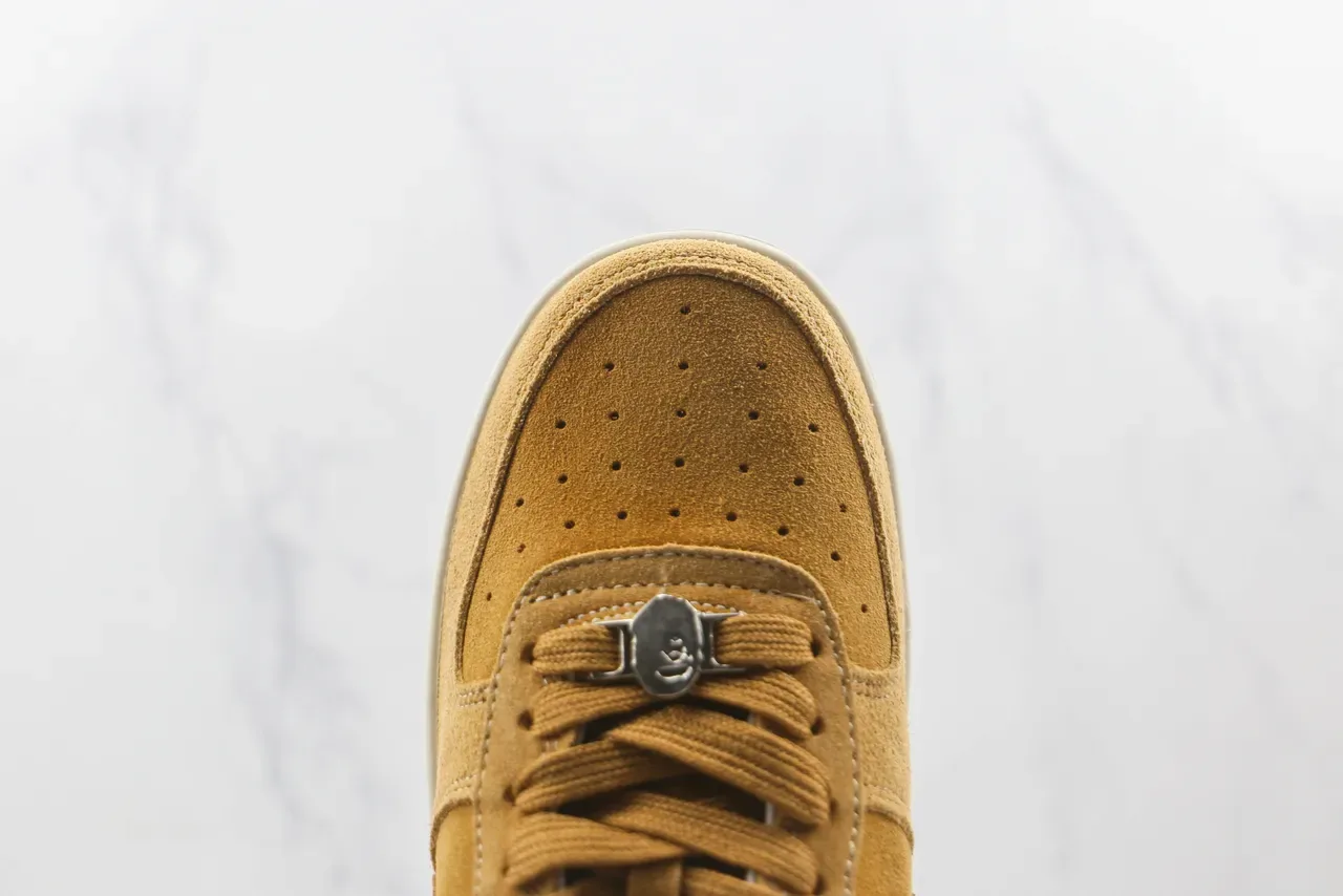 A Bathing Ape BAPE STA Sneakers Lifestyle en Daim Moutarde 6