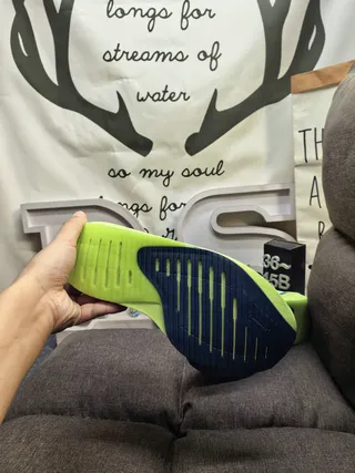 Adidas Adizero Evo SL 2 Neon Lime and Blue Zapatos para correr 4