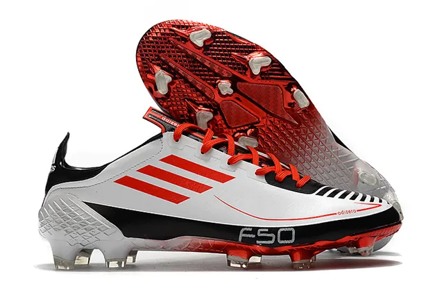 Adidas adizero Chaussures de football blanches argentées holographiques pour terrain ferme 4