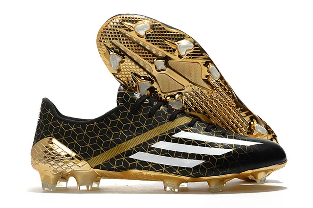 Adidas adizero Chaussures de football blanches argentées holographiques pour terrain ferme 5