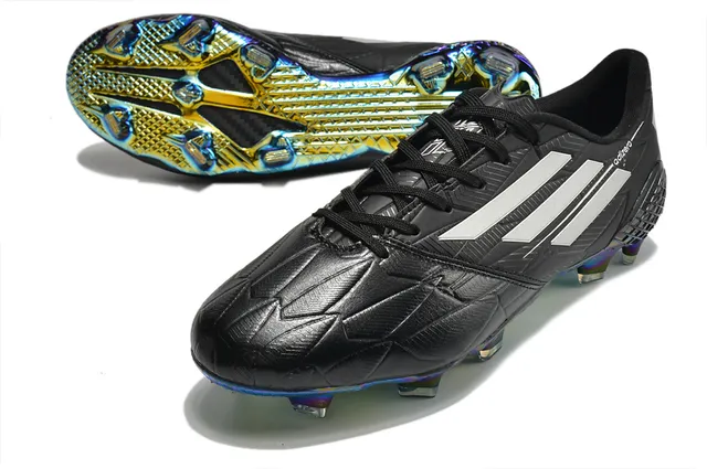 Adidas adizero Chaussures de football blanches argentées holographiques pour terrain ferme 17