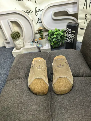 Adidas Beige Brown Suede Upper Cork Sole Slippers 10