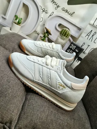 Adidas Beige Navy Retro Runner Textile Mesh Upper Lifestyle Sneakers 7