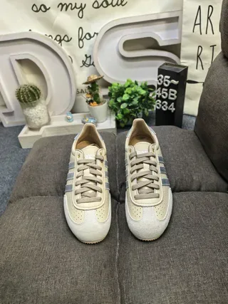 Adidas Beige Silver Low-Top Perforated Toebox Lifestyle Sneakers 10