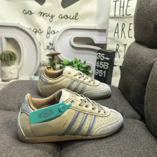 Adidas Beige Silver Low-Top Perforated Toebox Lifestyle Sneakers