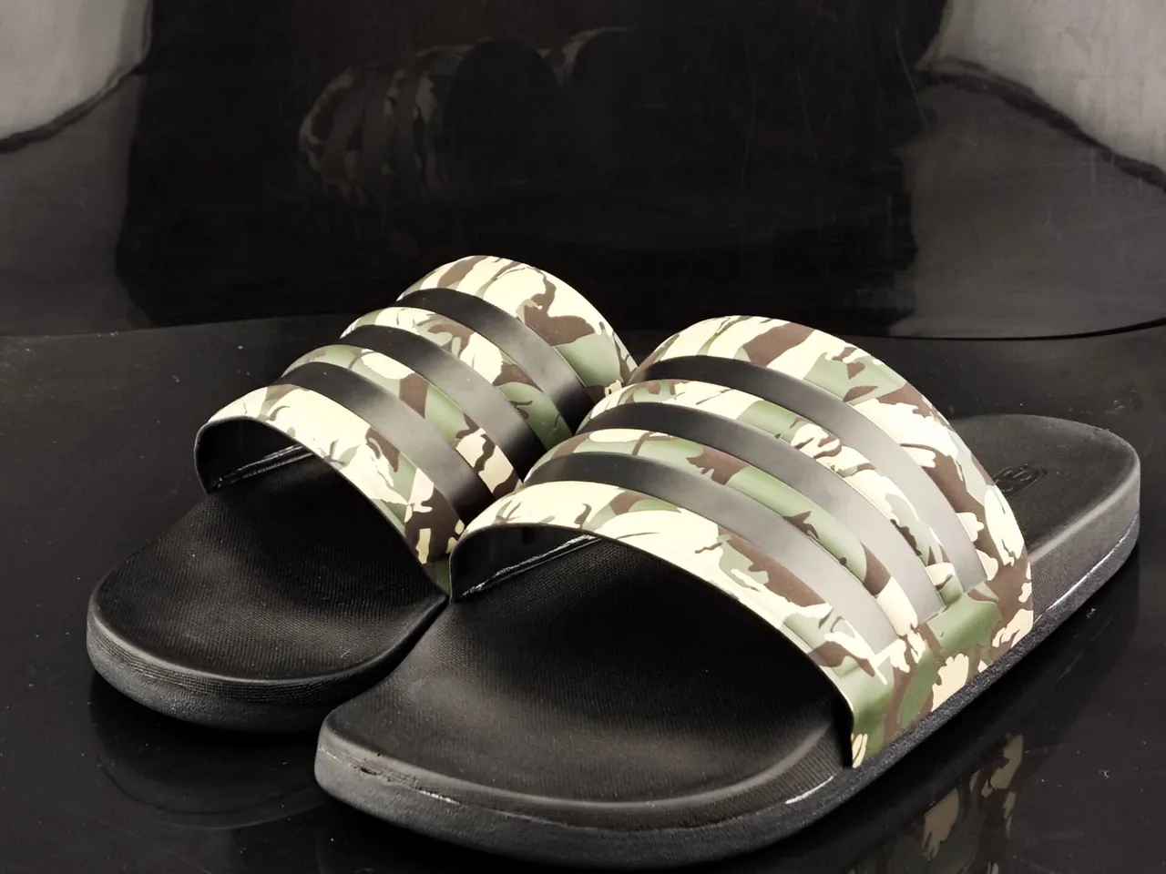 Adidas Black Army Green Camouflage-Print Strap Three Stripes Slippers 2