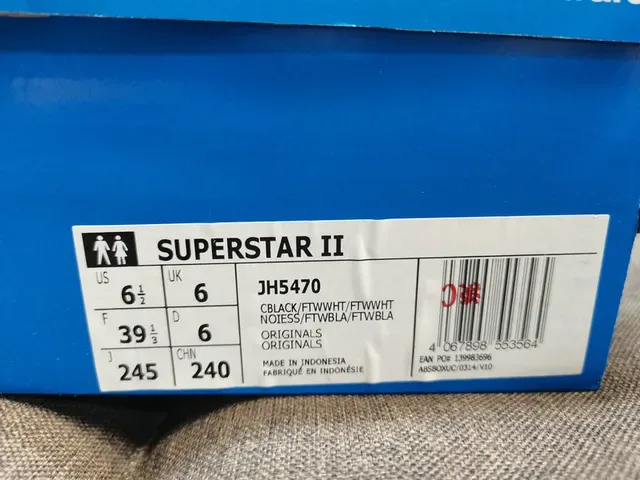 Adidas Black Low-Top Lifestyle Sneakers 2