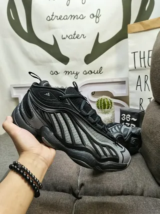 Adidas Black Monochrome Sculpted Midsole Lifestyle Sneakers 5